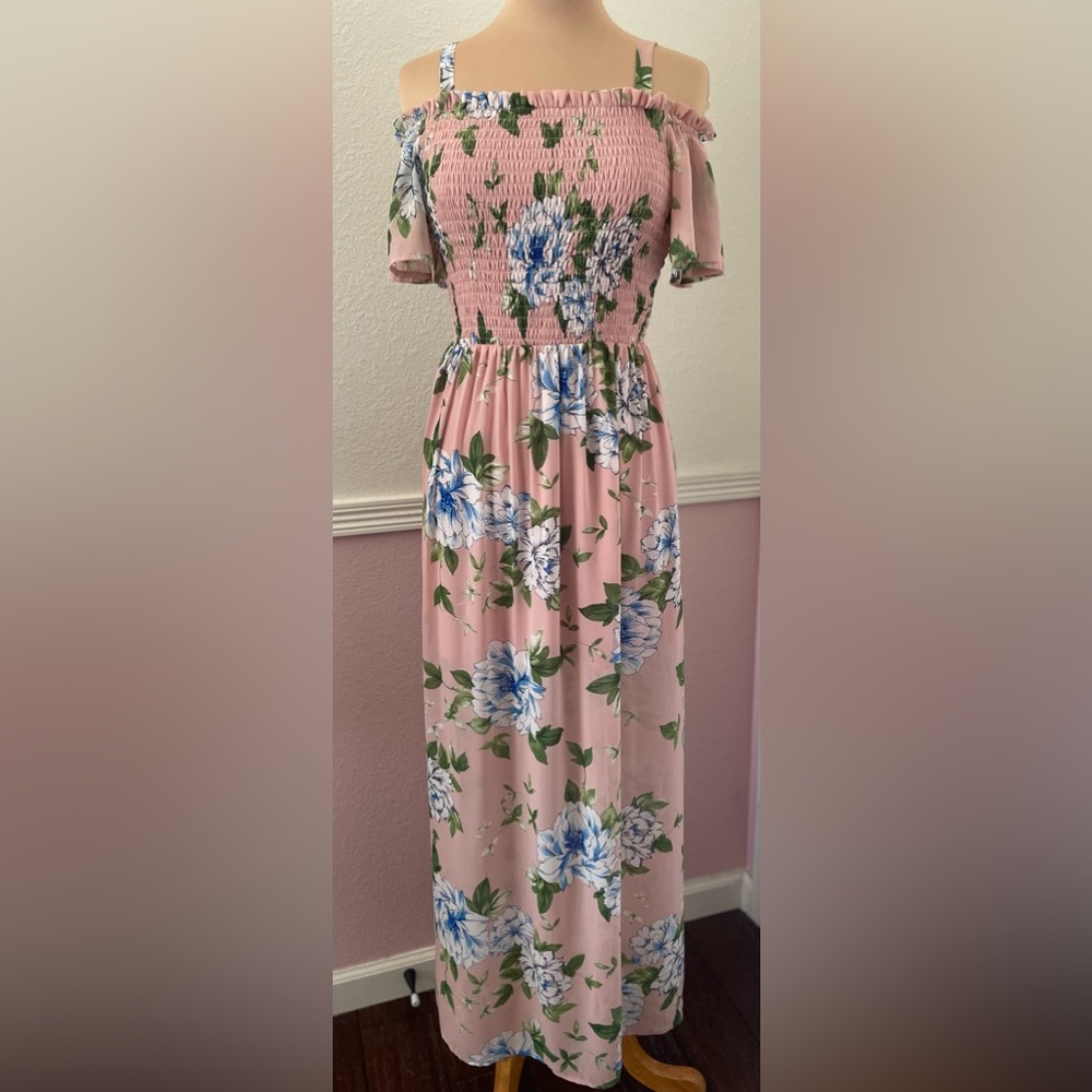 Maxi dress size M